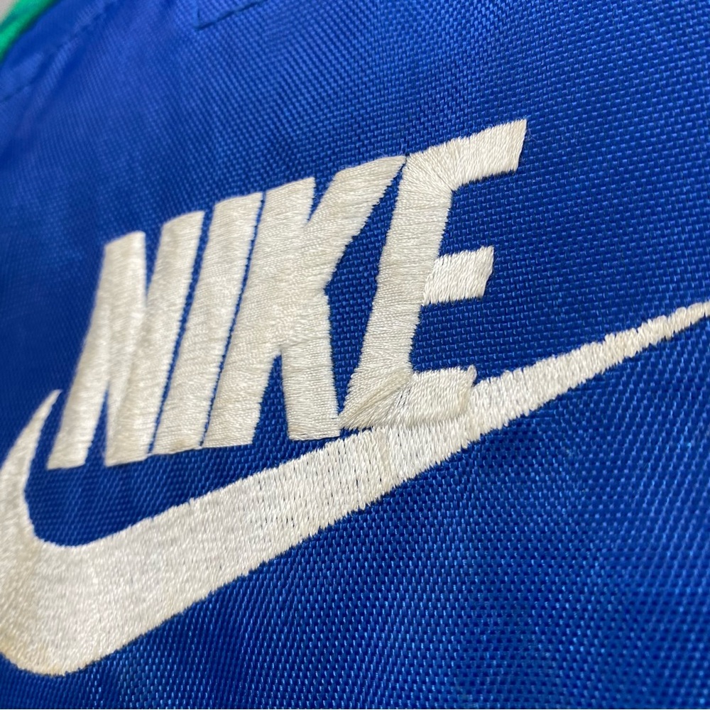 Vintage 90’s NIKE Sportswear Blue & Green Big Embroidered Logo Gym Duffle Bag OS - Picture 6 of 10